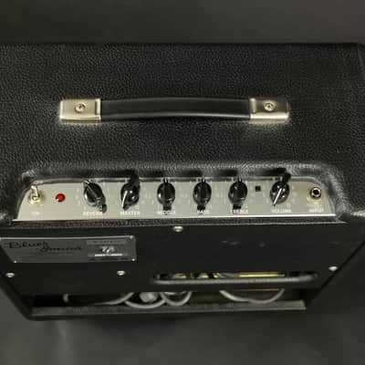 Fender Blues Junior 15-Watt 1x12" Guitar Combo - Black image 6
