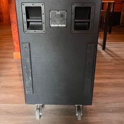 Ashdown ABM 900 EVO III 15th anniversary with Ashdown 8x10 cabinet image 7