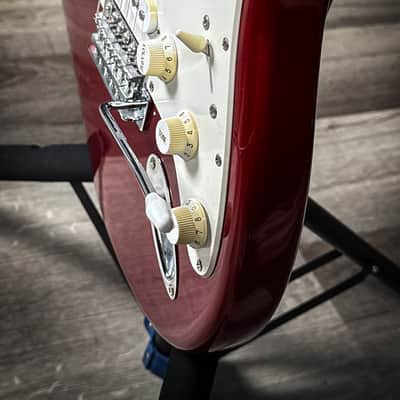Squier Affinity Stratocaster SSS - Candy Apple Red image 9
