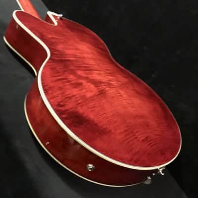 Eastman 503ce 2022 Carved Archtop Electric Guitar w case image 6