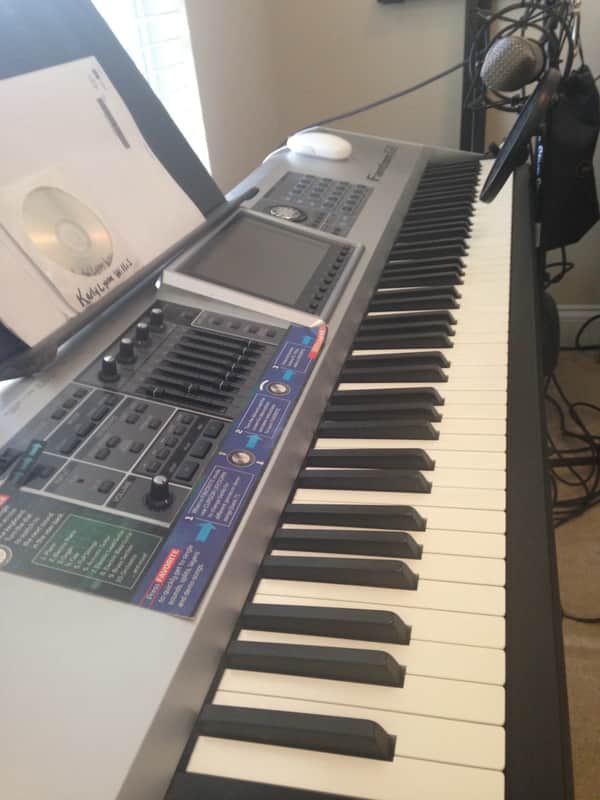 Roland Fantom-G8 88-Key Workstation Keyboard 2008 - 2012 - Silver image 1