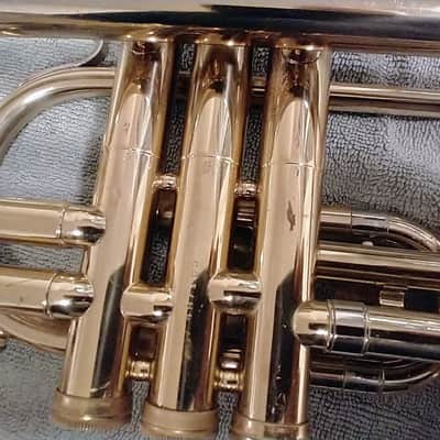 Holton C-602 Collegiate 1971 - laquered brass image 9