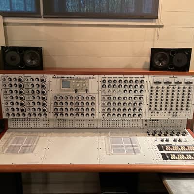 Analogue Solutions Colossus image 2