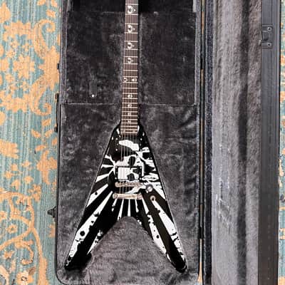 Epiphone Robb Flynn Signature "Love / Death" Baritone Flying V 2011 - Ebony with Love / Death Graphic image 2