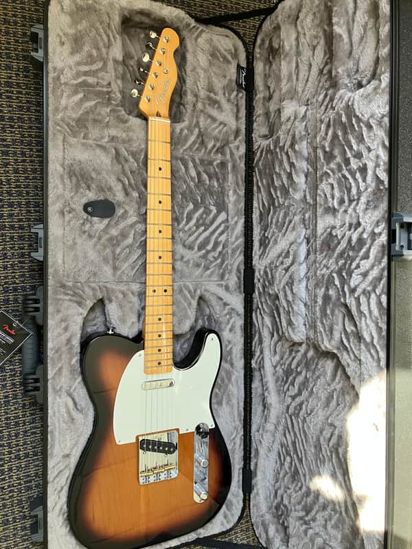 Fender Vintera II '50s Nocaster with Maple Fretboard 2023 - 2026 - 2-Color Sunburst, w/Fender Deluxe Molded Case