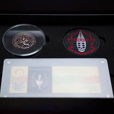 Gibson Garage Exclusive ADAM JONES/TOOL SIGNED Collectables Complete Package image 6