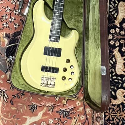 1984 Ibanez Musician MC924-PW - Polar White image 15