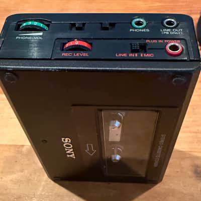 Sony WM-D3 Professional Walkman Portable Stereo Cassette Recorder and stereo microphone image 2