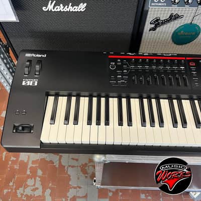 Roland   Fantom 08 + Bag image 2