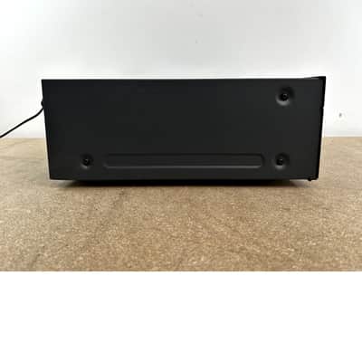 NAD C 370 - HI-FI Amplifier - Poor image 3