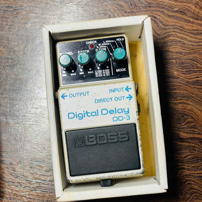 Boss DD-3 Digital Delay 1986 - 1990 - White (MIJ / BIG CHIP) | Reverb