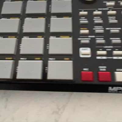 Akai MPC500 Music Production Center 2006 - 2013 - Black image 4
