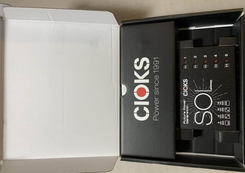 CIOKS SOL Pedal Power Supply w/ Cioks Grip Bracket image 1