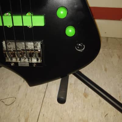 Esh Peter Steele Stinger 1995 Black image 3