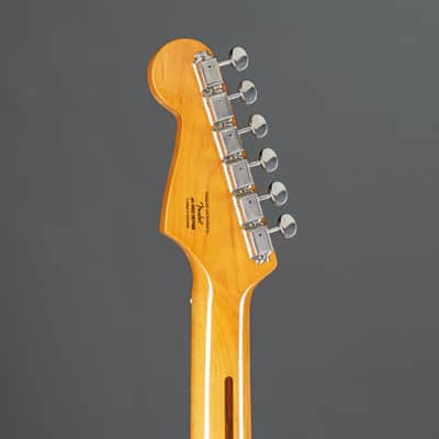 Squier Classic Vibe '50s Stratocaster MN 2-Color Sunburst - Electric Guitar image 4