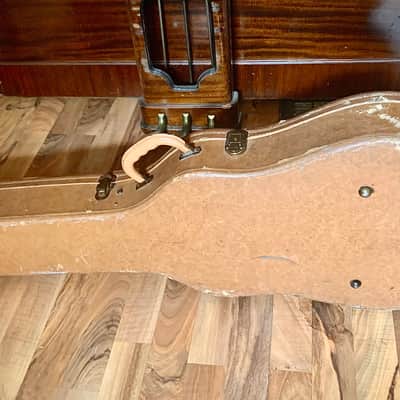 Toyo Gakki vintage 1970's LP style guitar case with red liner for Ibanez or Gibson image 4