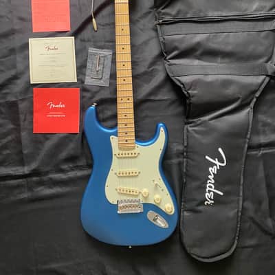 Fender American Performer Stratocaster 2023 Satin Lake Placid Blue image 3