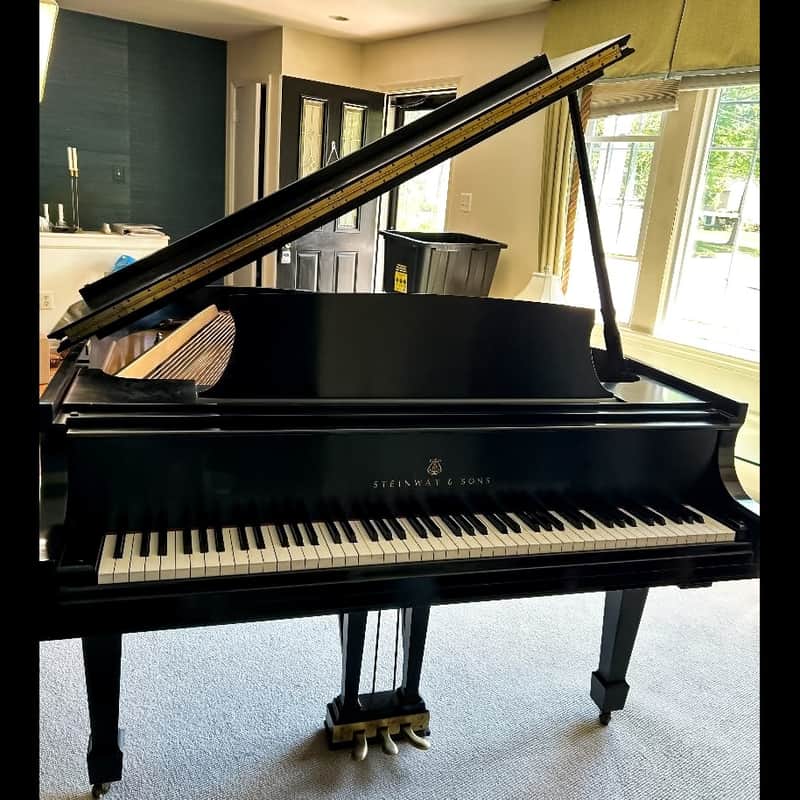 Steinway & Sons Model M Grand Piano – One Owner | Like New image 1