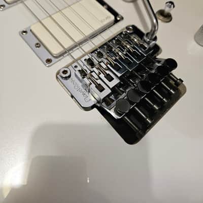 Jackson USA Custom Shop Snow Blind Soloist 2007 Snow White Pearl w/ Hardshell Case image 9