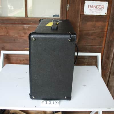 Marshall MG30DFX 2-Channel 30-Watt 1x10" Solid State Guitar Combo, revAMPlified image 2