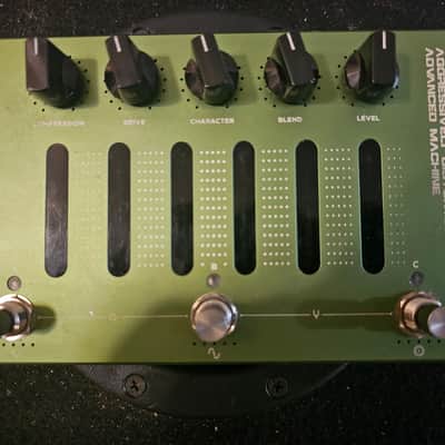 Darkglass Electronics ADAM Aggressively Distorting Advanced Machine 2020 - Present - Green Bild 1