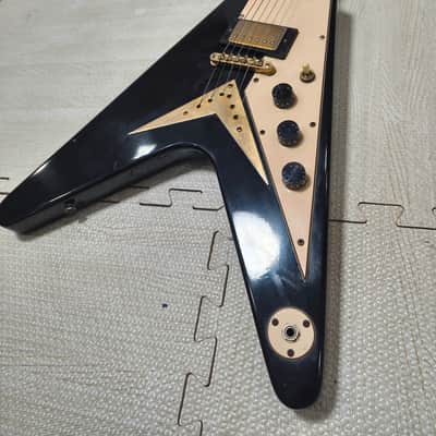 Tokai Flying V image 2