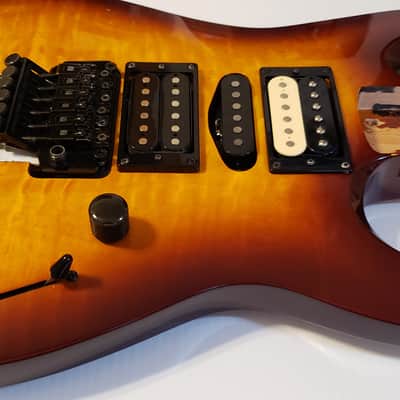 Kramer Striker FR424CM quilted maple loaded body Floyd Rose pickups 2000 sunburst image 3