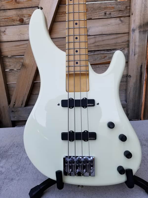 G. Gould (Modulus) USA GGj4 Maple Neck 4 String Jazz EMG 9v Bass Guitar White & Gator Deluxe Case image 1