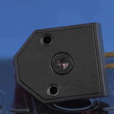 Ortofon 2M Red Cartridge In Excellent Condition image 9