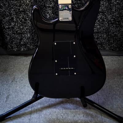 Squier Affinity Series Stratocaster HSS with Laurel Fretboard 2018 - Present - Montego Black Metallic image 4