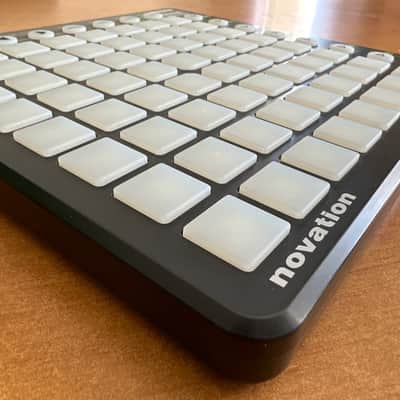Novation Launchpad MKI Pad Controller 2009 - 2014 - Black image 2