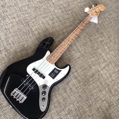 Fender Player Jazz Bass with Pau Ferro Fretboard 2018 - Present - Black image 2