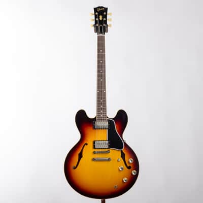 Gibson Custom 1961 ES-335 Reissue VOS, Vintage Burst | Demo image 3