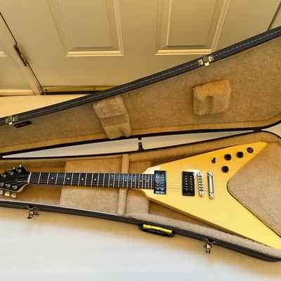 Gibson Flying V 1985 Alpine White USA Case_318 image 1