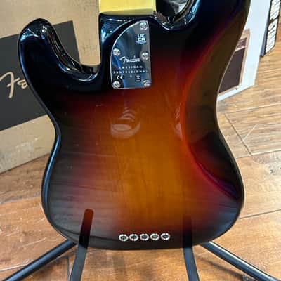 Fender American Professional II Precision Bass V  Rosewood Sunburst #US23016606 9 lbs 1.5 oz image 15