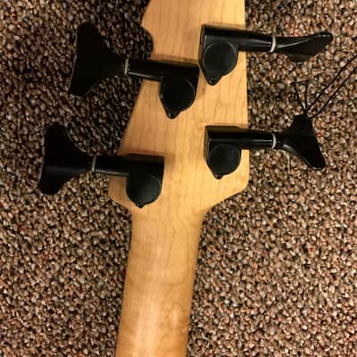 USED - Peavey Grind 4 Bass w/ Hardshell case - Made in the USA! image 6