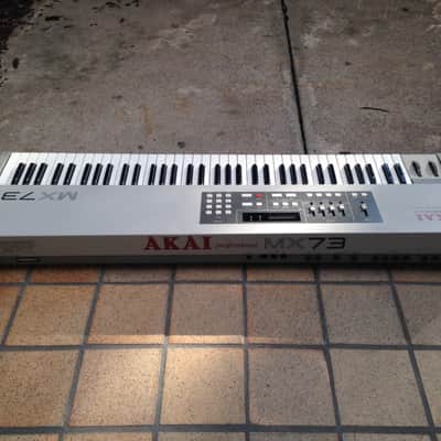 Akai MX73 73 key MIDI Master Keyboard MIDI Controller mx-73 Fully Working & Tested image 4