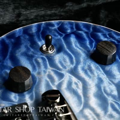 Nik Huber Dolphin II Hand-selected 5A Top-Blue Burst image 12
