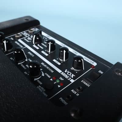 Vox Mini GO 3 Portable Modeling Guitar Amplifier image 4