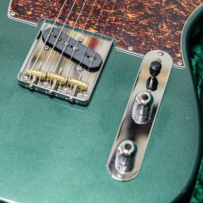 Del-Tone 60's T-style | Sherwood Green image 3