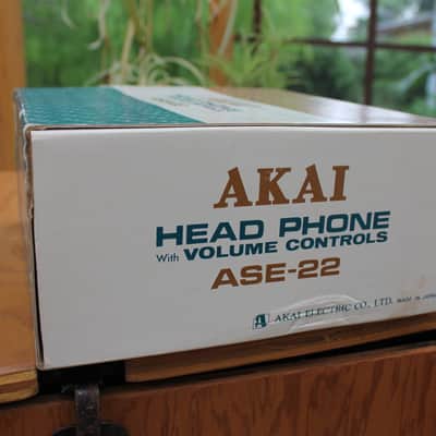 Vintage deadstock AKAI ASE-22 Headphones with volume control image 6