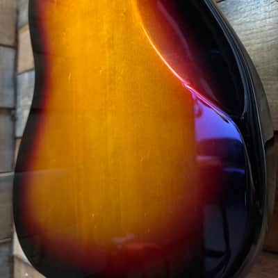 Squier Classic Vibe Bass VI 3-Tone Sunburst image 13