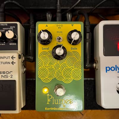 Custom pedalboard w/ IK Multimedia TONEX Pedal + Plumes EarthQuaker Signal Shredder + Boss NS-2 + Crybaby Original Wah + Accessories image 5