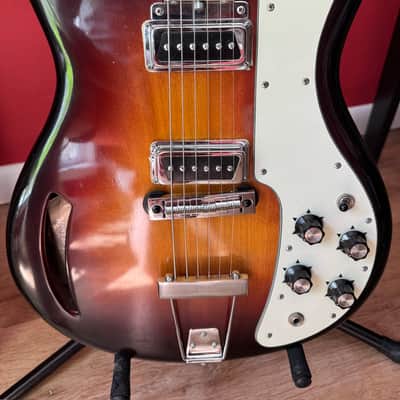Kustom K-200 1967-1968 - Sunburst image 2