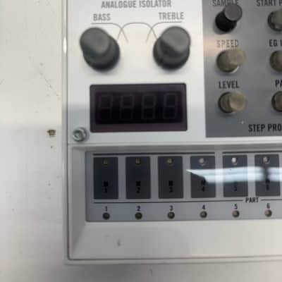 Korg Volca Sample Digital Sample Sequencer 2010s - White image 2