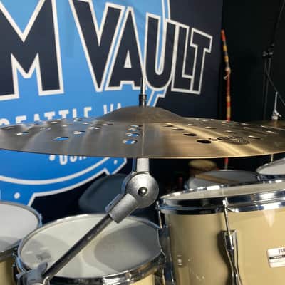 Sabian - 16" AAX Aero Crash Cymbal 950g 2010's image 4