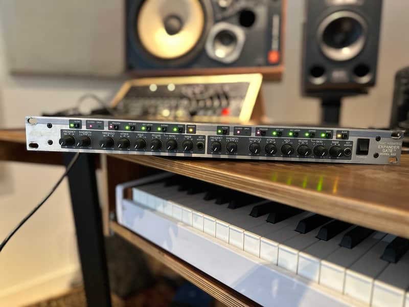 EXCELLENT Aphex Expander Gate MODEL 622 80s image 1