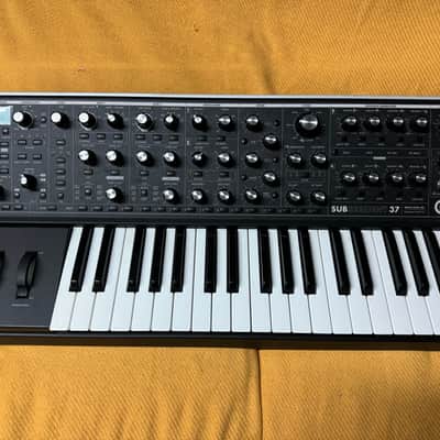Moog Subsequent 37 2023