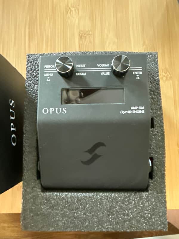 Two Notes OPUS Amp Sim / DynIR Engine 2023 - Present - Black