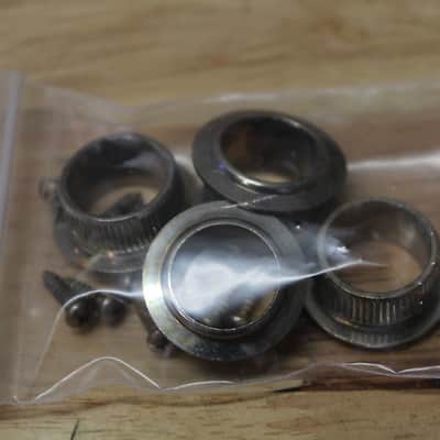 Real Life Relics Fender® Aged 70's Bass Tuners (Fender® 0076568049.   [DS3]) image 4
